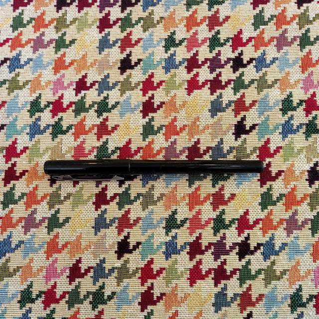 HOUNDS TOOTH MULTI Not specified