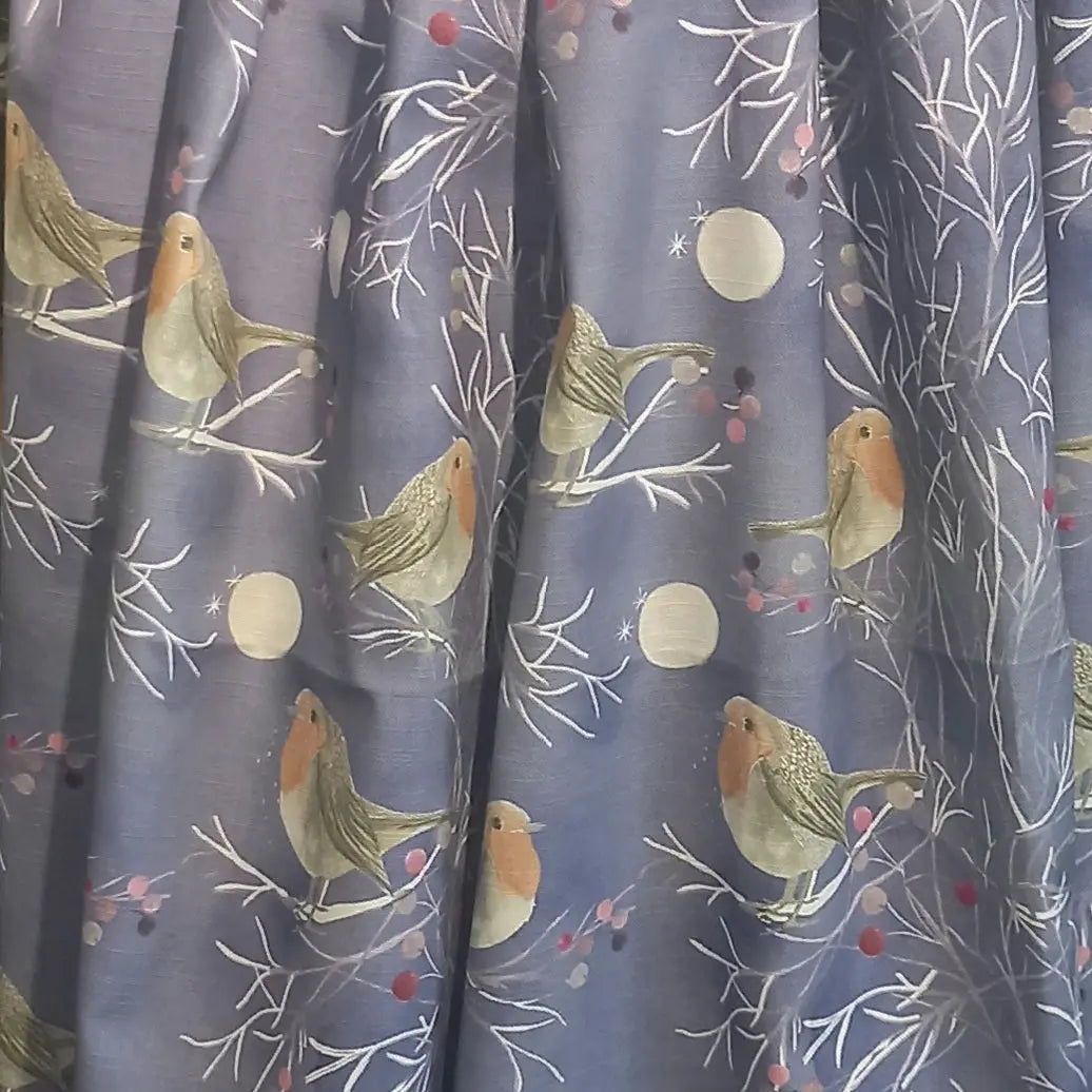 FESTIVE ROBIN Not specified