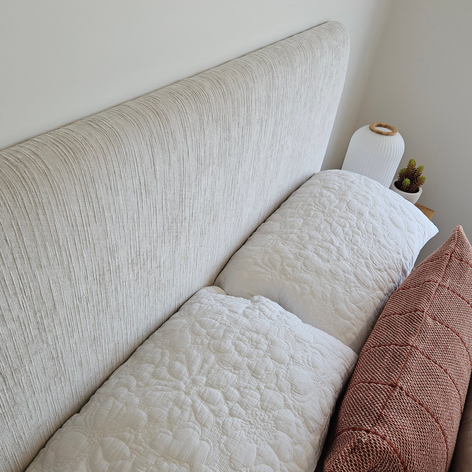 Headboard Not specified