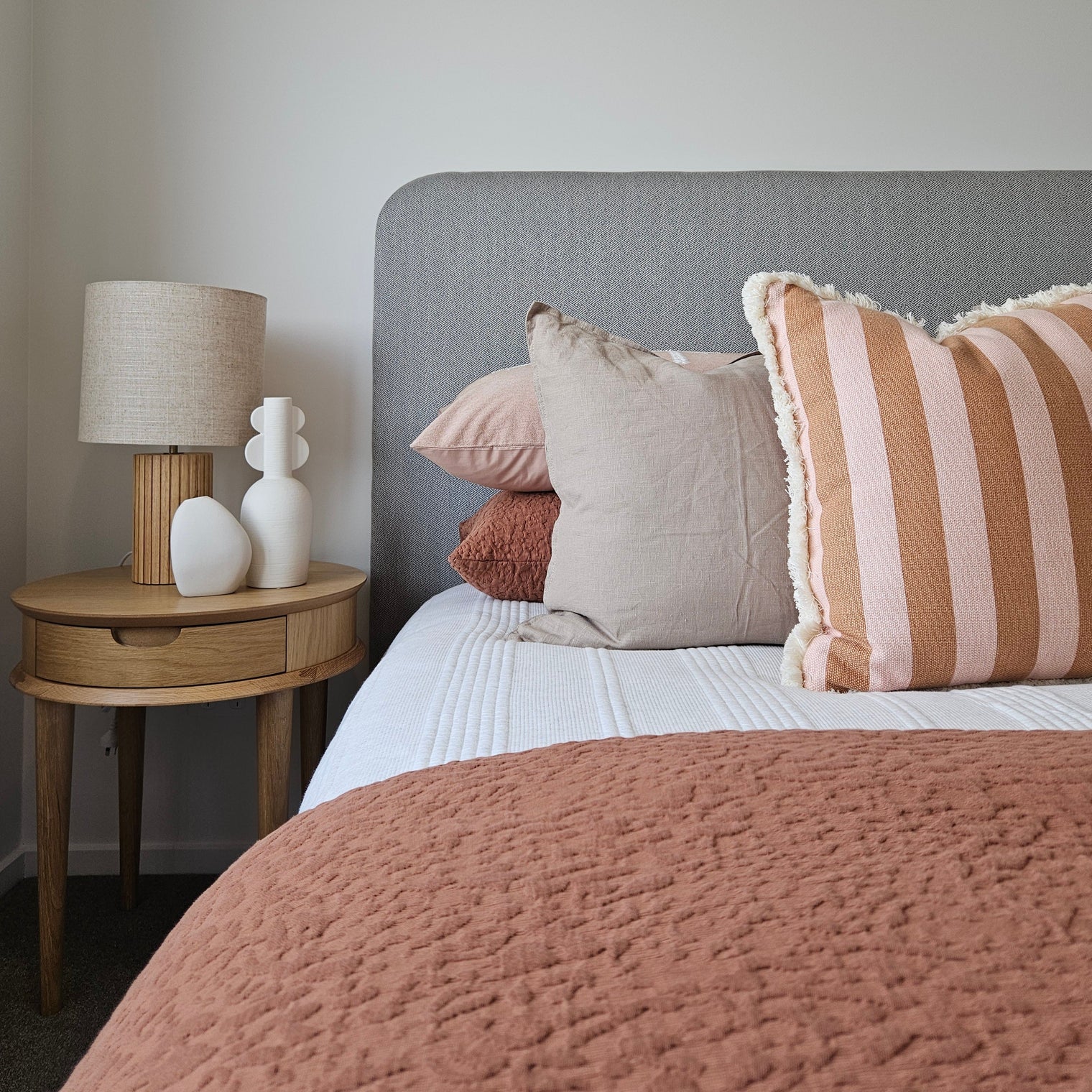 Headboard Not specified