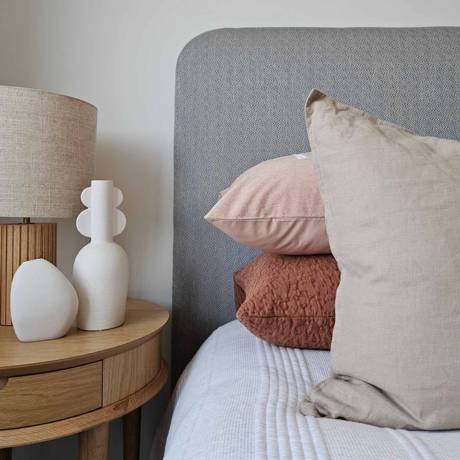 Headboard Not specified