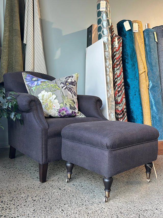 FRENCH FOOTSTOOL SMALL Not specified