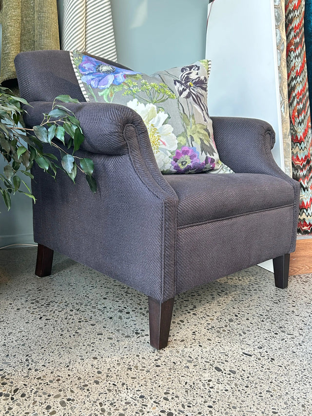 DEDAR MILANO ARMCHAIR Not specified