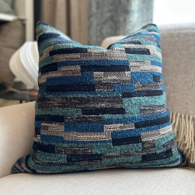 Boucle Cushion FABRIC HOUSE