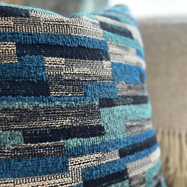 Boucle Cushion FABRIC HOUSE