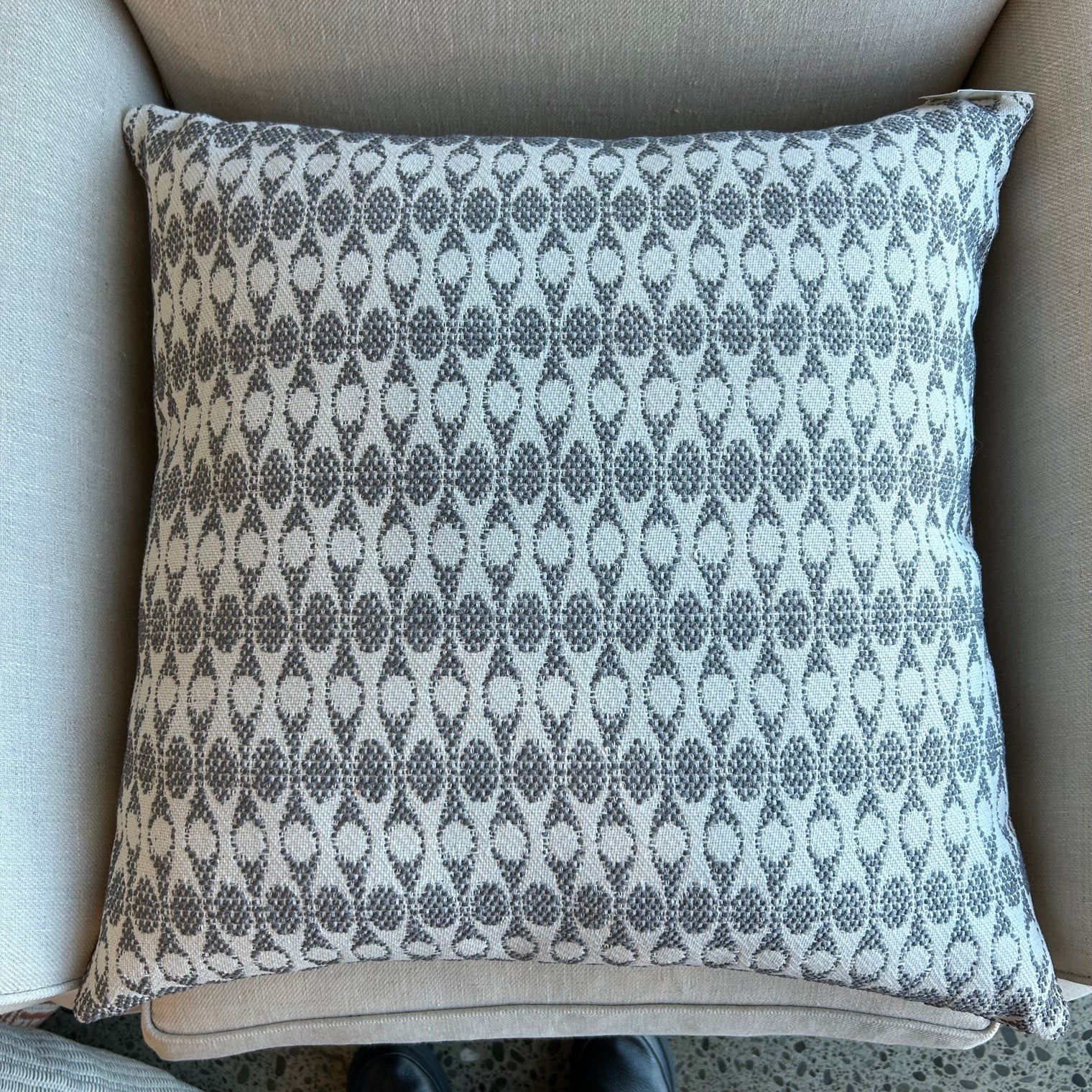 Bavaro Aluminio Outdoor Cushion FABRIC HOUSE