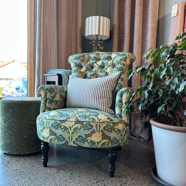 ARMCHAIR ANNA - ORDERS Not specified