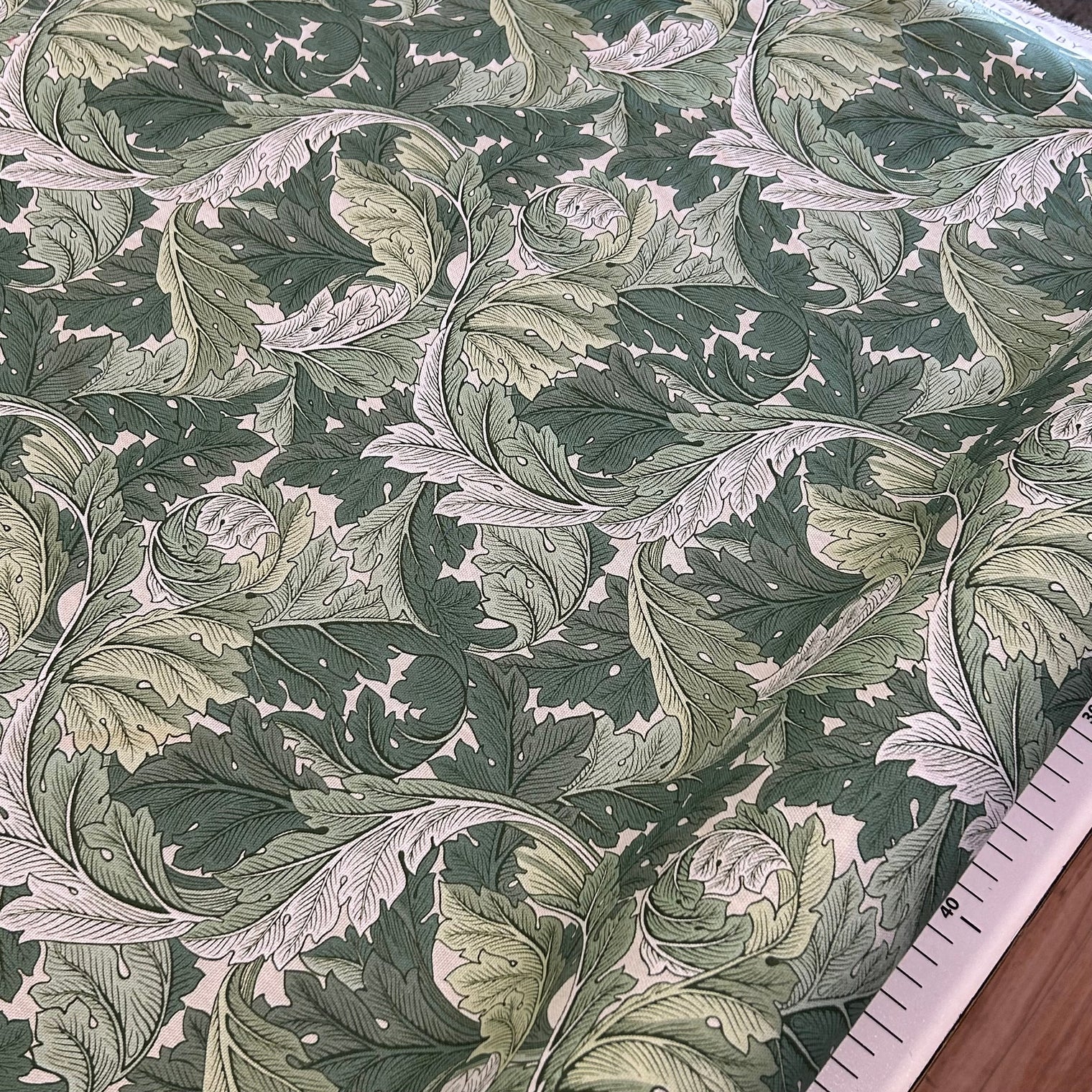 WM ACANTHUS APPLE Not specified