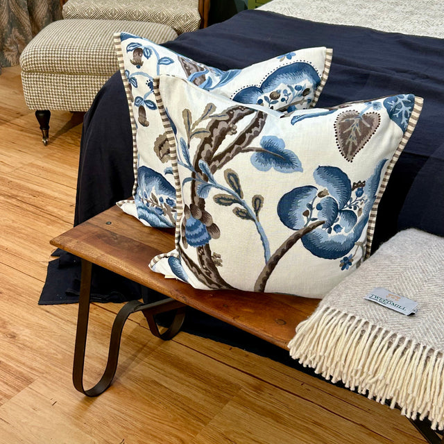Marlena w Stripe Flange Cushion FABRIC HOUSE