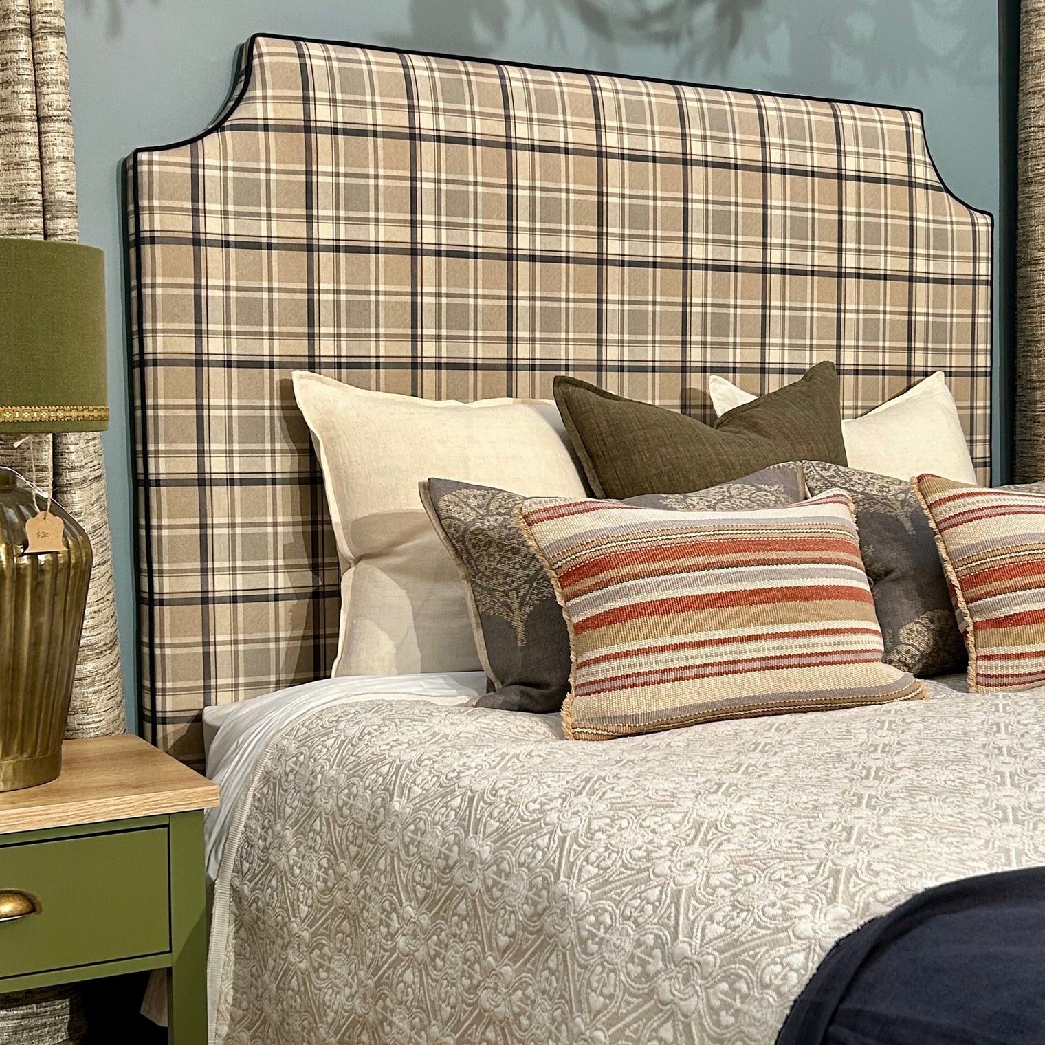HEADBOARD - ORDERS Not specified