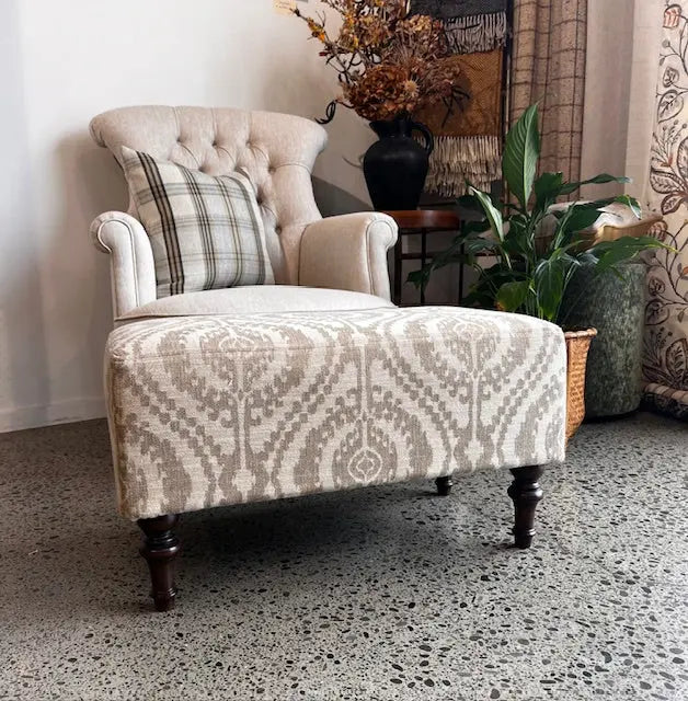 KATIE BOX FOOT STOOL Not specified