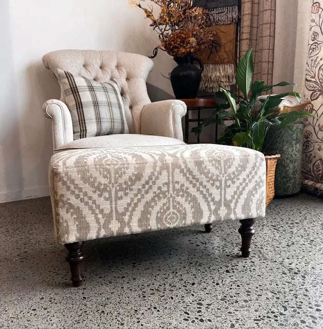 ARMCHAIR ANNA Not specified