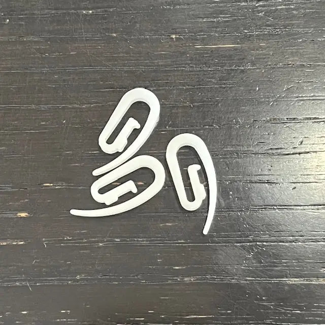 CURTAIN HOOKS - PLASTIC Not specified