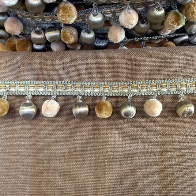 LUXURY POMPOM