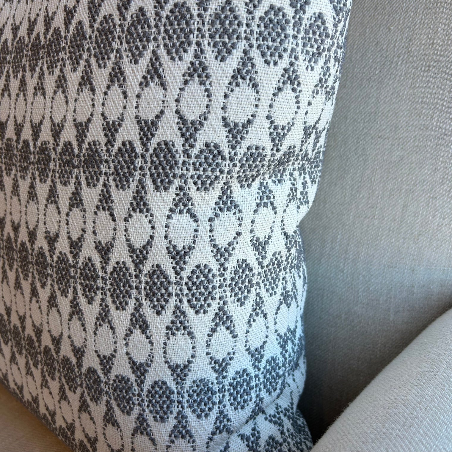 Bavaro Aluminio Outdoor Cushion FABRIC HOUSE