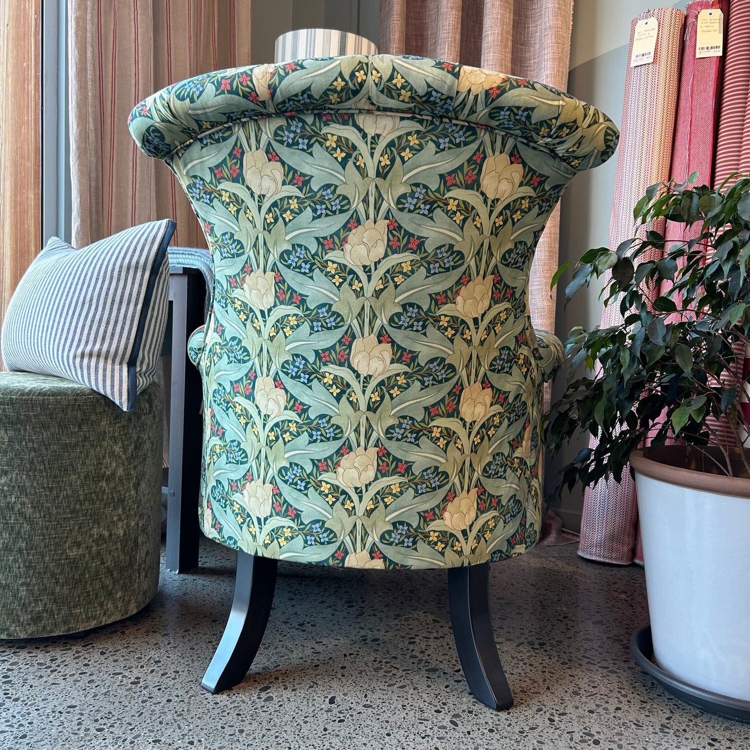 ARMCHAIR ANNA - ORDERS Not specified