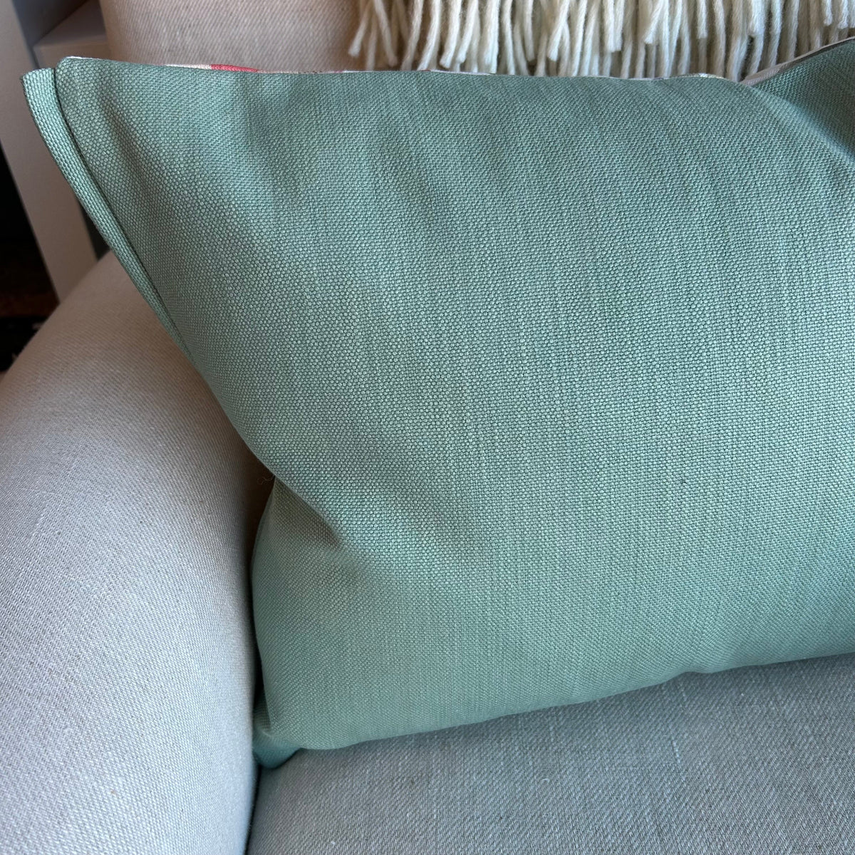 Volatus Cushion Not specified
