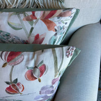 Volatus Cushion Not specified