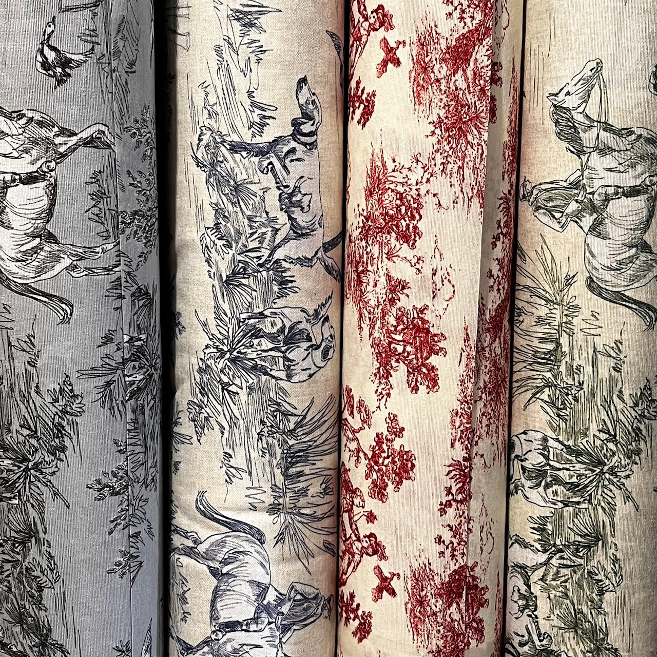 COUNTRY TOILE