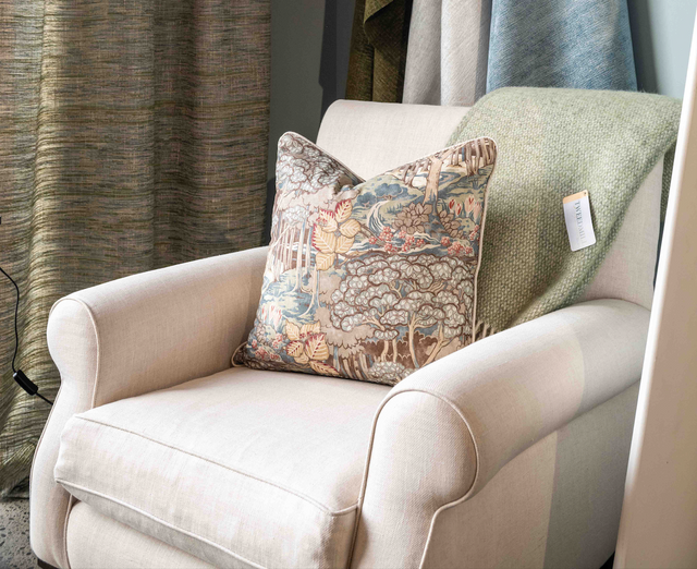ARMCHAIR SALLY